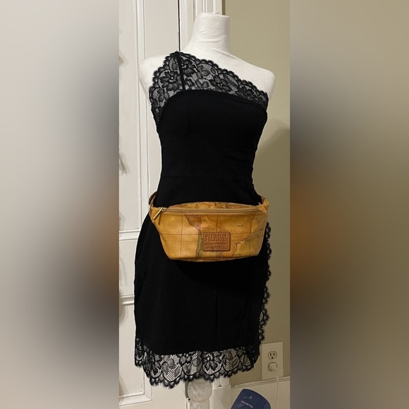 Alviero Martini Tan Waist Bag - Picture 8 of 8